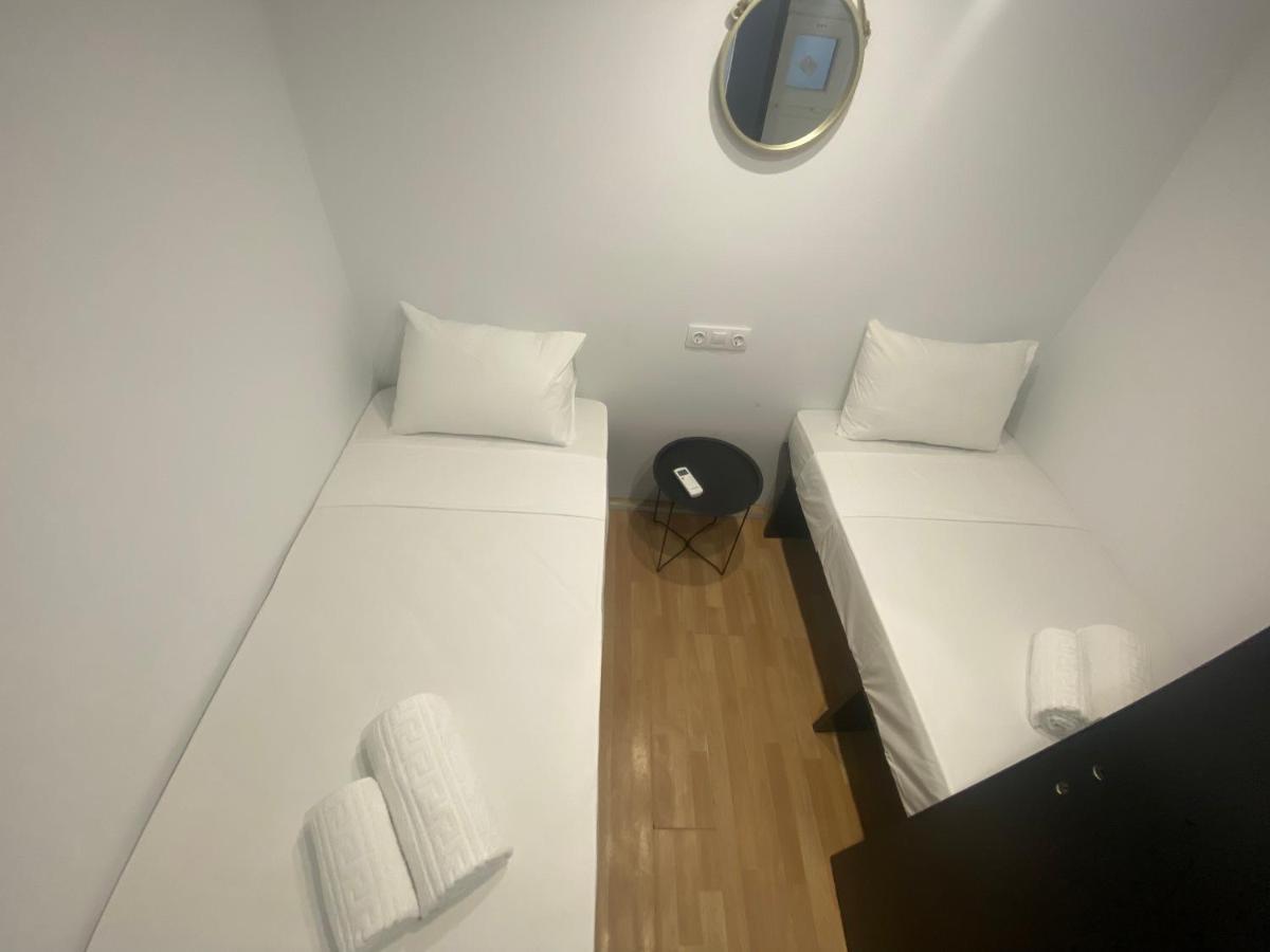 Hotel Le.Chris Central Dorms Rethymno Exterior foto