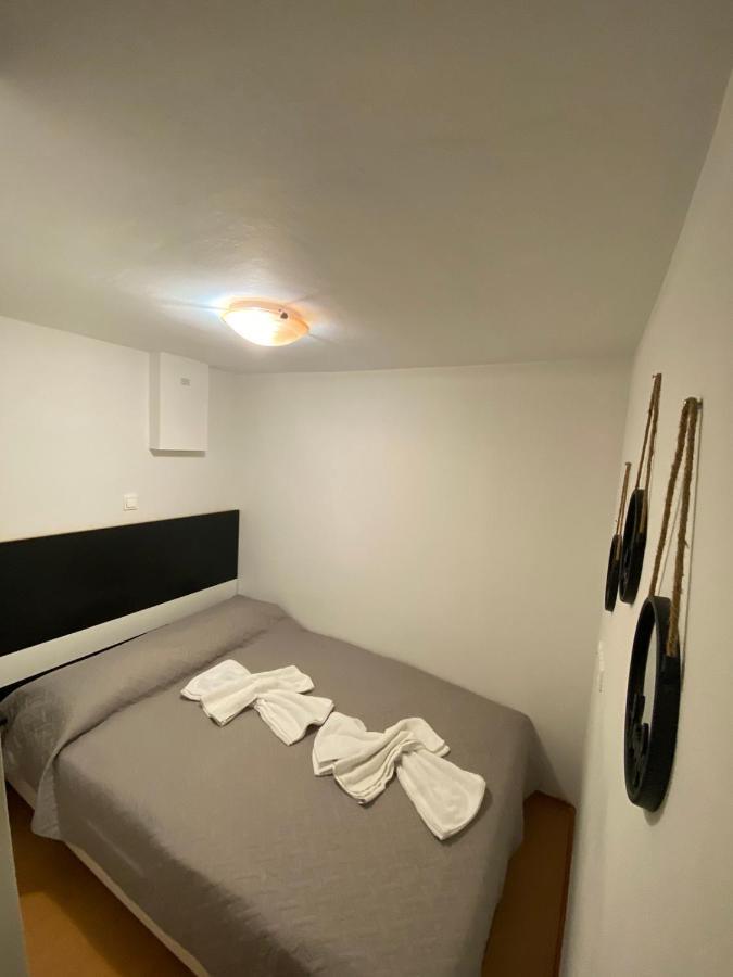 Hotel Le.Chris Central Dorms Rethymno Exterior foto